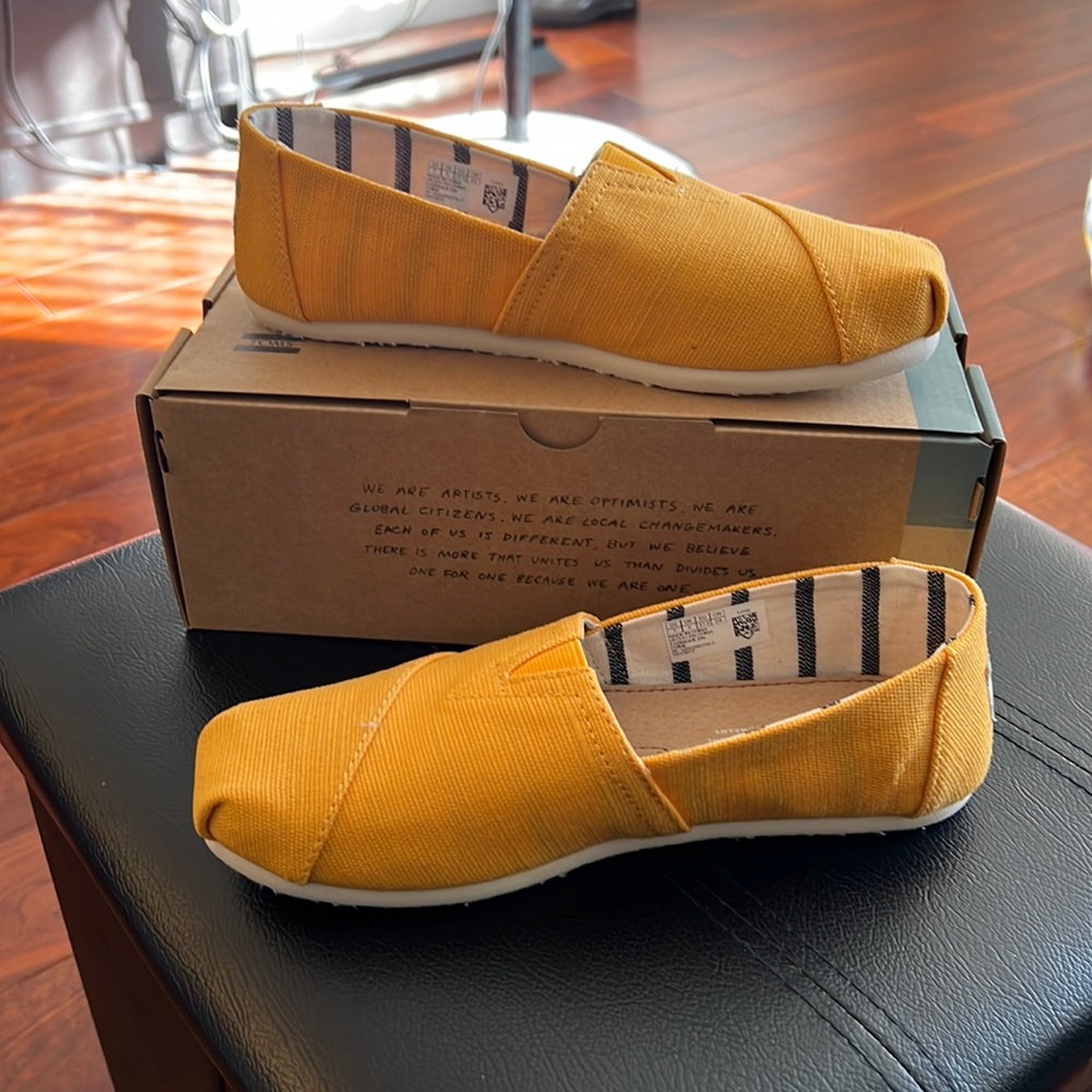 Gold Fusion Heritage Canvas TOMS